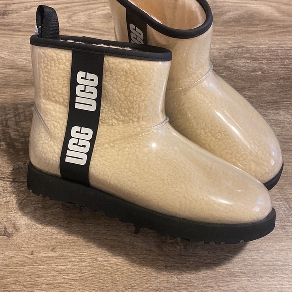 UGG WOMEN’S CLEAR CLASSIC MINI BOOT - Picture 3 of 5